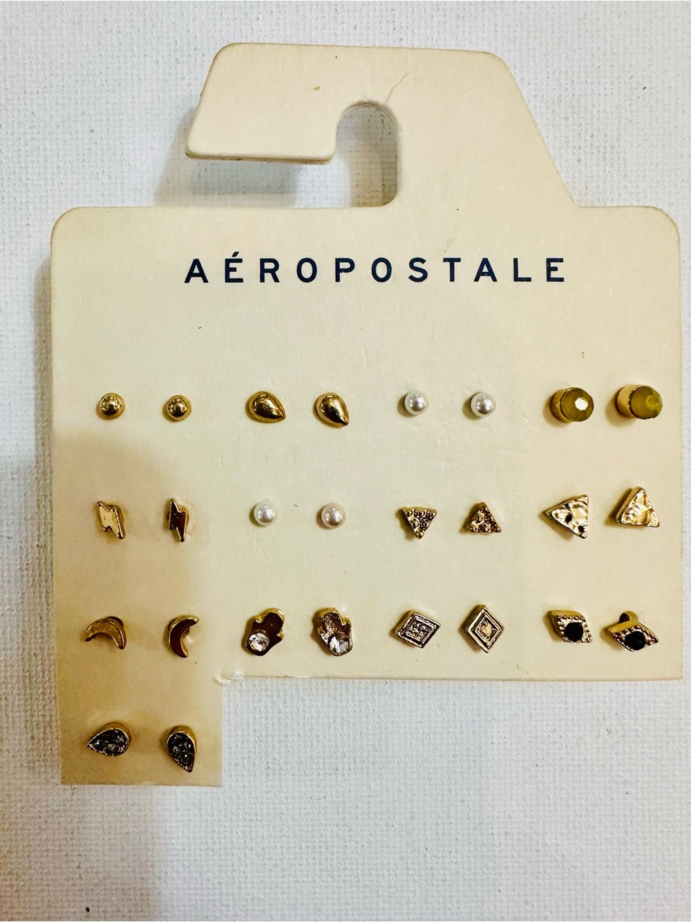 Aeropostale 13 Pair Gold Tone Stud Earring Set Pearls Rhinestones Geometric